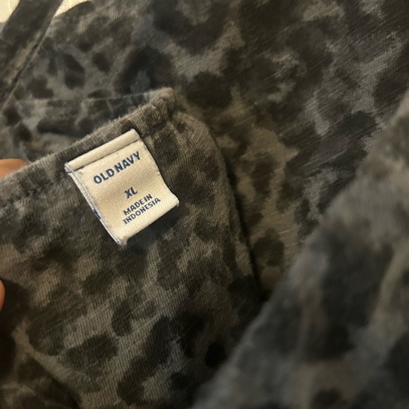 🔥💙Old Navy Charcoal leopard print jumpsuit xl - Picture 7 of 7